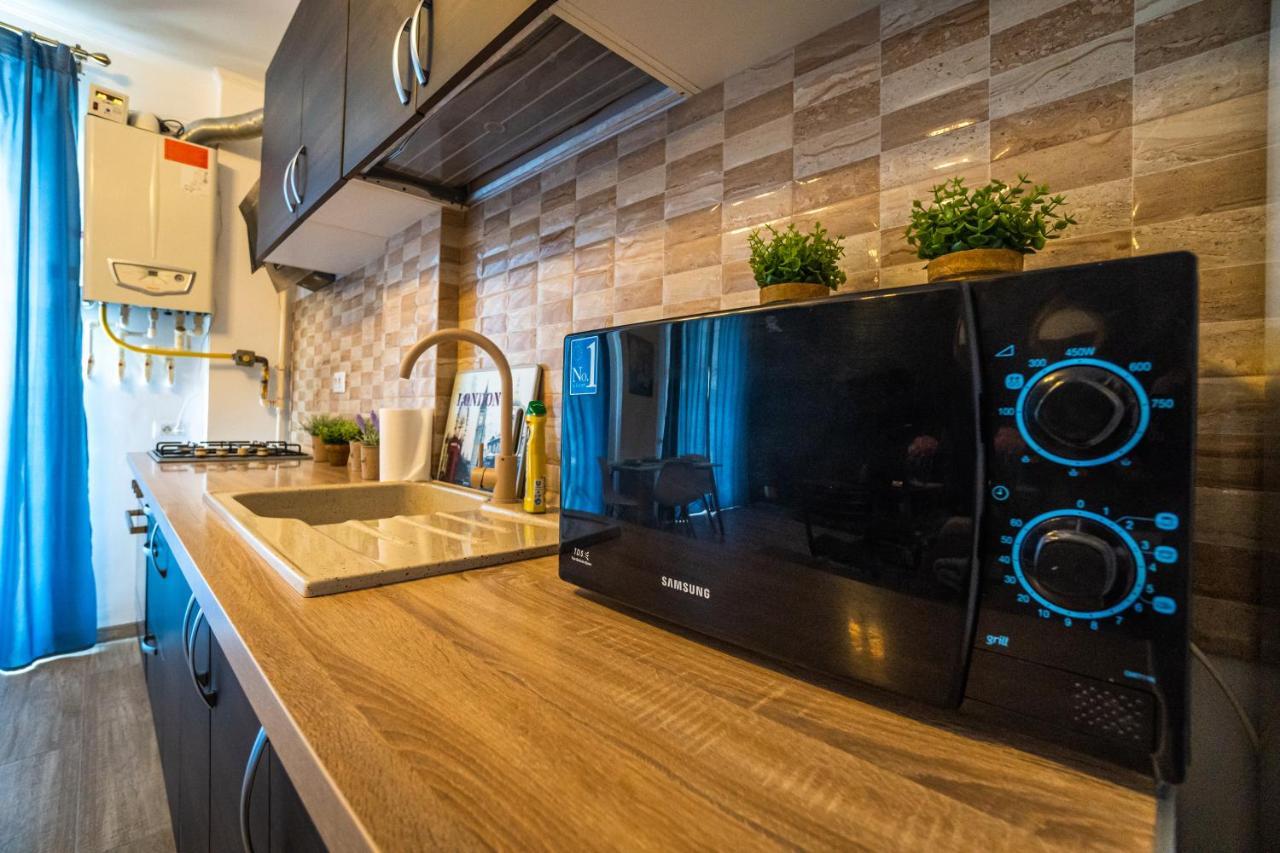 Apartament Mamaia Sat Lägenhet Năvodari Exteriör bild