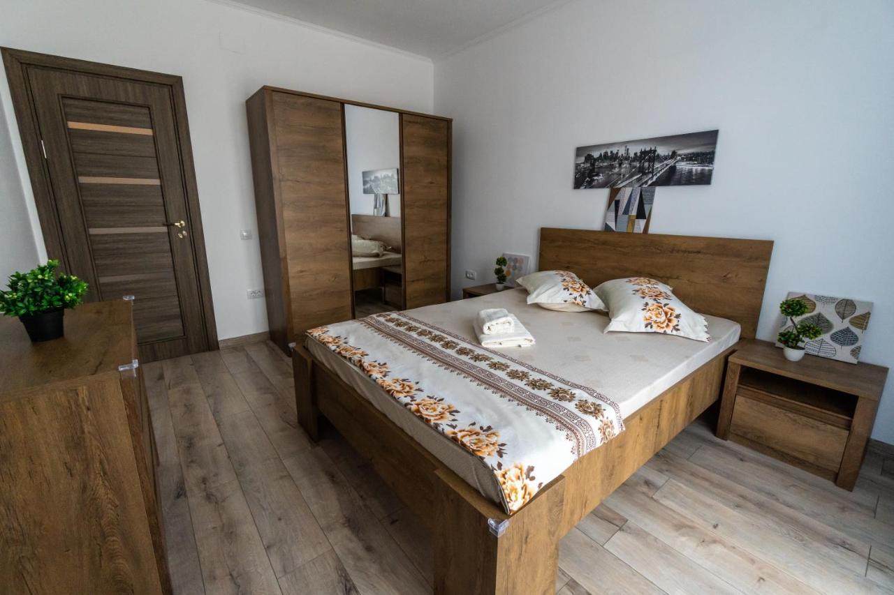 Apartament Mamaia Sat Lägenhet Năvodari Exteriör bild